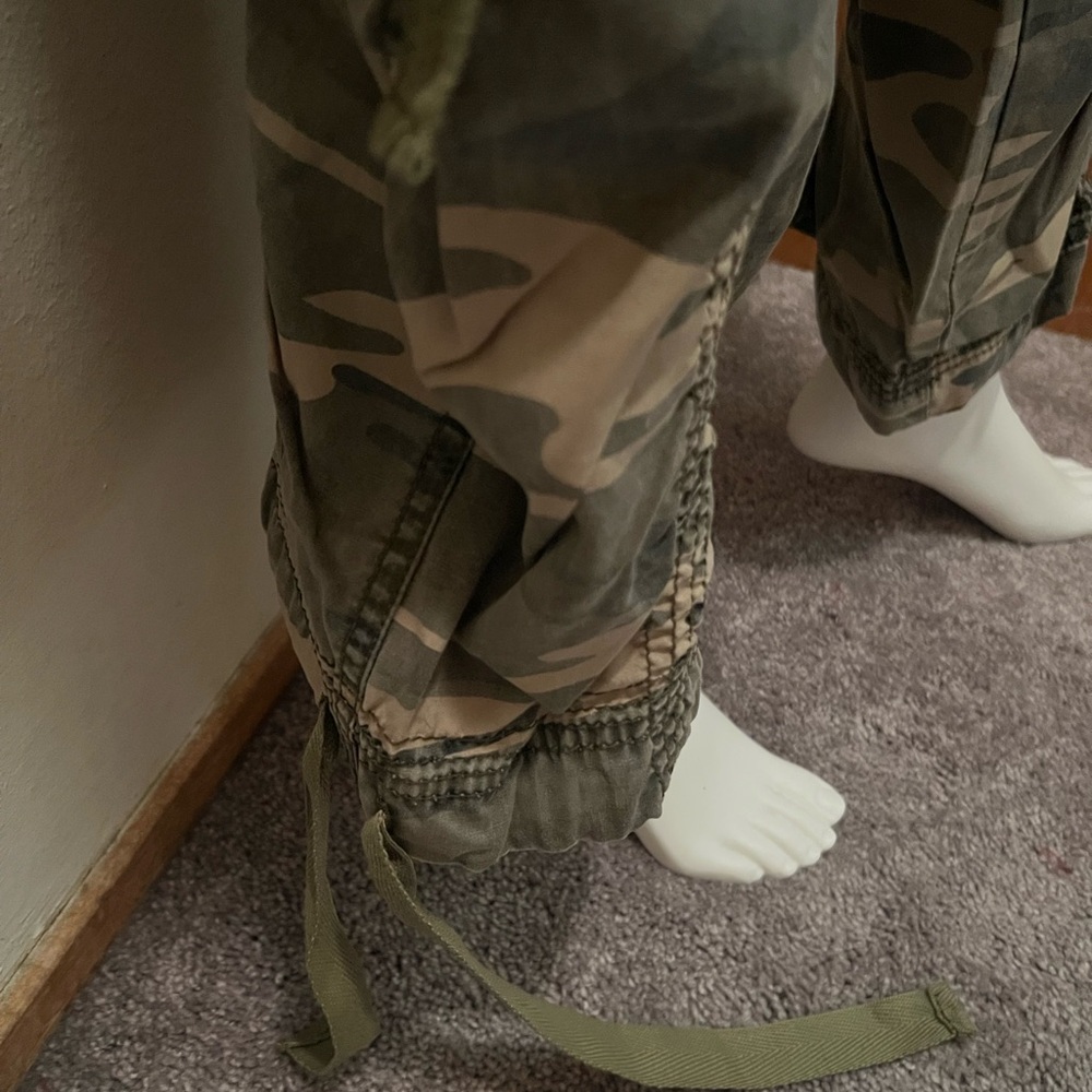 Miss Me Camouflage Cargo Pants - Picture 7 of 10